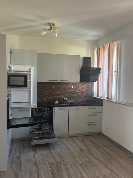 Appartement de 3 pièces à Fleurier 1