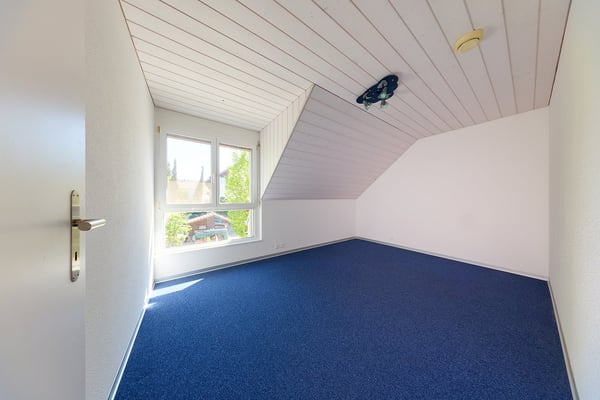 Wohnen im Ortszentrum und trotzdem: Ruhe - Sonne - Aussicht ! 6