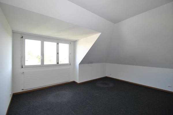 Befristetes Mietverhältnis | Helle 3.5-Zimmer-Dachwohnung in Zollikofen 7