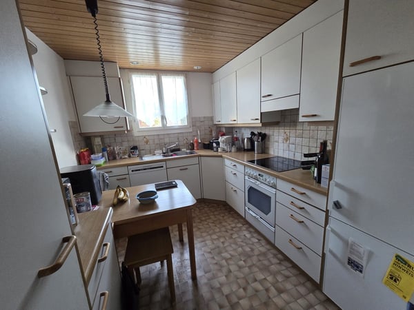 Grosszügige heimelige 3.5-Zimmerwohnung in Biglen 2