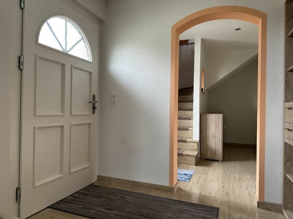 Liebevoll saniertes Wohnhaus mit Werkstatt - viel Platz für Sie und Ihre Fahrzeuge 7