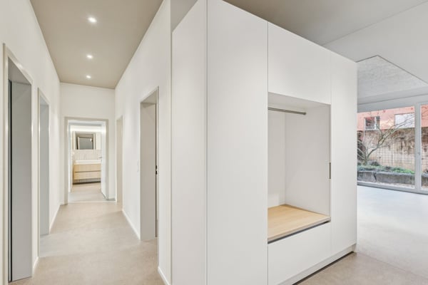 Moderne, helle 1.5-Zimmer-Wohnung im Eigentumsstandard in Suhr 3