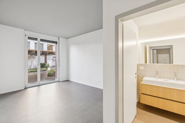 Moderne, helle 1.5-Zimmer-Wohnung im Eigentumsstandard in Suhr 5