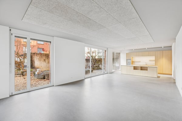 Moderne, helle 1.5-Zimmer-Wohnung im Eigentumsstandard in Suhr 2