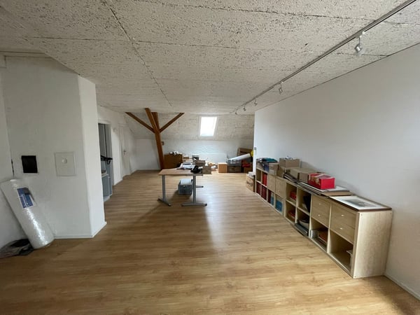 Grosszügige 1.5-Zimmer-Duplex-Wohnung in ruhiger Lage von Suhr 7