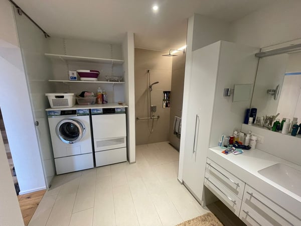 Grosszügige 1.5-Zimmer-Duplex-Wohnung in ruhiger Lage von Suhr 5