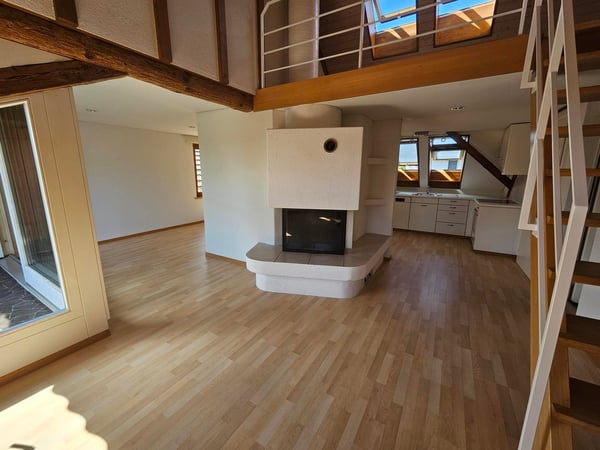 Einzigartige, klimatisierte 2-Zimmer-Dachwohnung zu vermieten 3