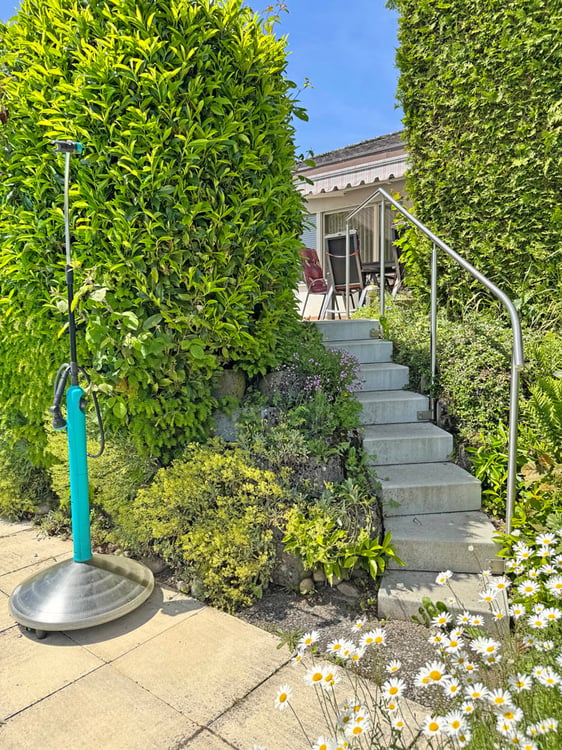 ...Ihr Familienglück mit Pool und grossem Garten... 18