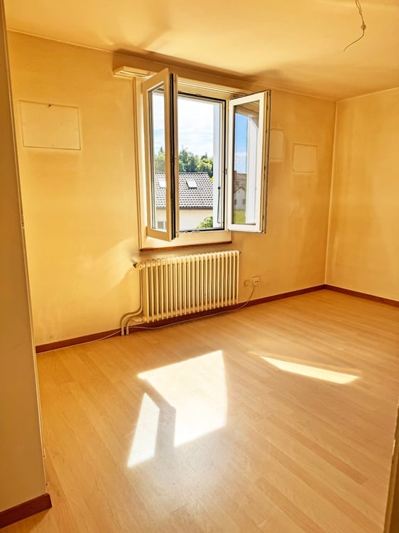 ...grosses Grundstück an bester Lage mit stilvollem Altbau... 20