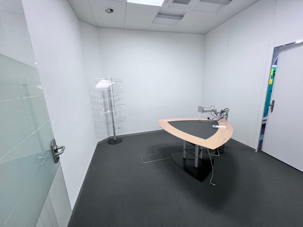 Bin i Gopfriedstutz ä Kiosk.. oder öppa ä Bank? Bin i äs Hotel oder ä Kasseschrank? 18