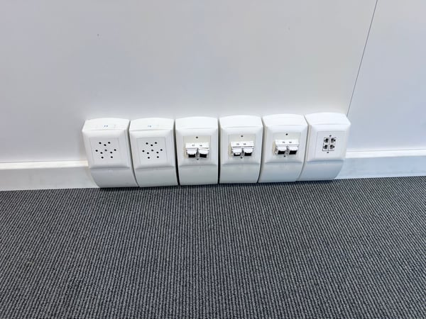 Bin i Gopfriedstutz ä Kiosk.. oder öppa ä Bank? Bin i äs Hotel oder ä Kasseschrank? 14