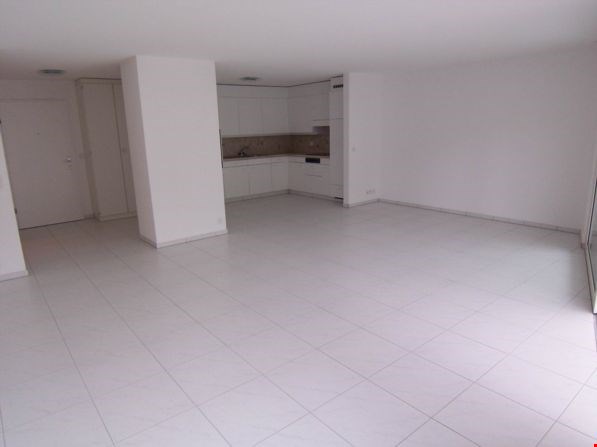 *Die 2-Minutenwohnung * Wintergarten * Eigentumswohnung der Extraklasse zur Miete ! * 15