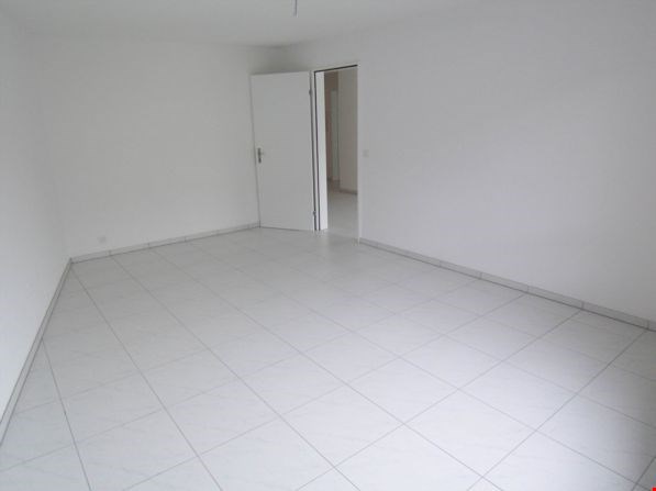 *Die 2-Minutenwohnung * Wintergarten * Eigentumswohnung der Extraklasse zur Miete ! * 16