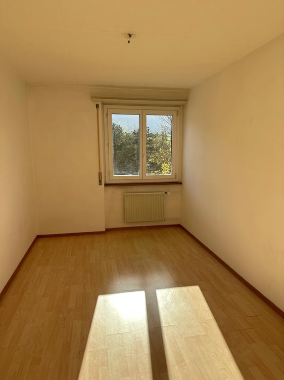 Eine sichere Anlage bestehend aus 9 Wohnungen mit Garagen & Balkone 9