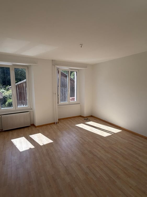 UN MOIS GRATUIT! Appartement 4 pièces à Perrefitte (BE)