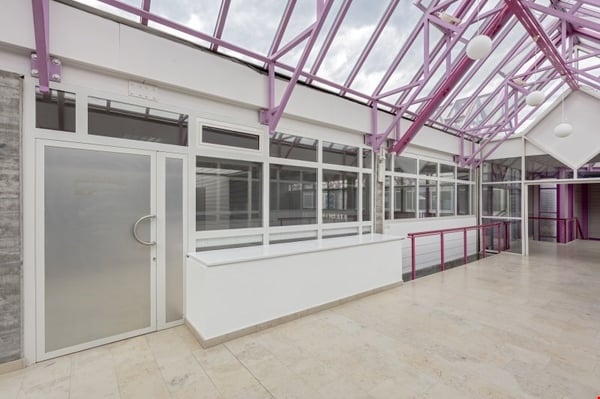 BUREAU / SHOW-ROOM / ATELIER 9