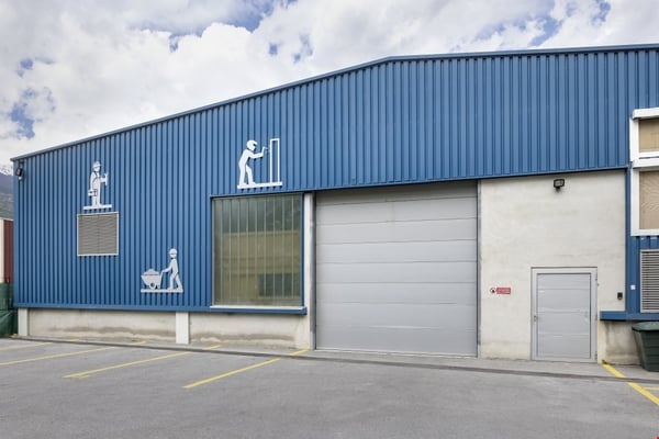 SIERRE HALLE INDUSTRIELLE 2