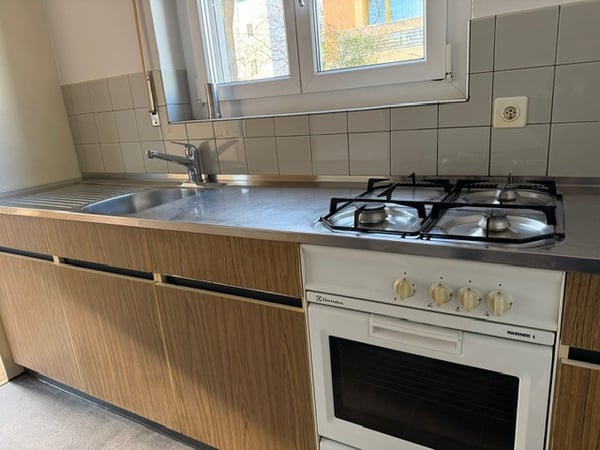 Charmante 1 1/2-Zimmerwohnung in ruhiger Lage von Bern 9