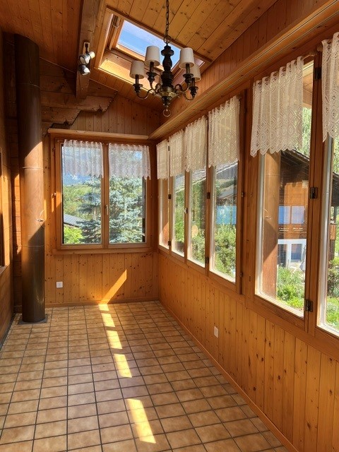 Grosszügige 4.5-Zimmer-Wohnung mit Wintergarten zur Miete in Kandergrund 15