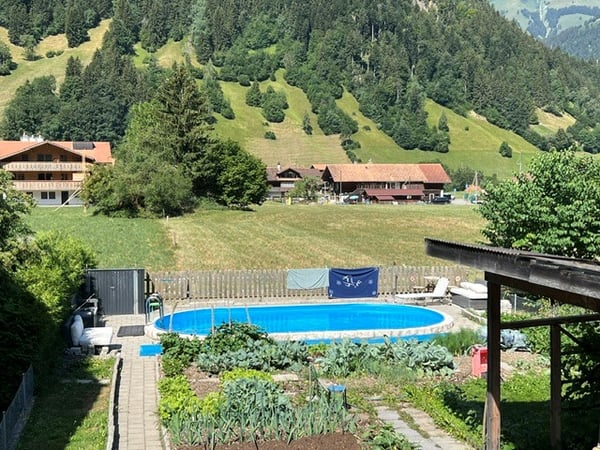 Grosszügige 4.5-Zimmer-Wohnung mit Wintergarten zur Miete in Kandergrund 19