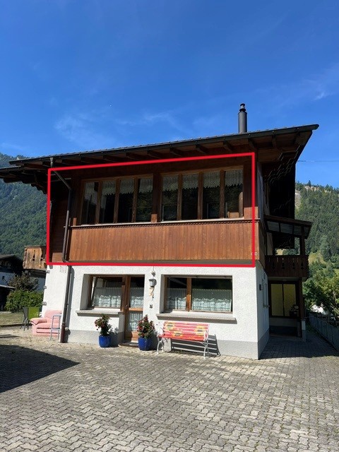 Grosszügige 4.5-Zimmer-Wohnung mit Wintergarten zur Miete in Kandergrund 2