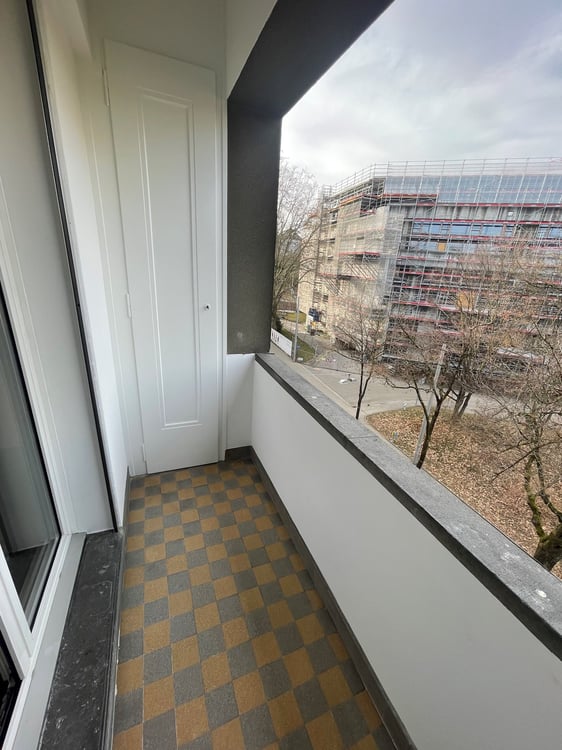 Grosszügige 3-Zimmerwohnung mit grosser Loggia nähe Insel zu vermieten 10