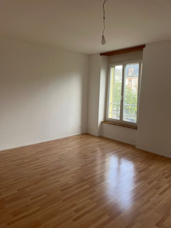 Moderne 3 1/3-Zimmerwohnung am Unterer Quai in Biel/Bienne 4