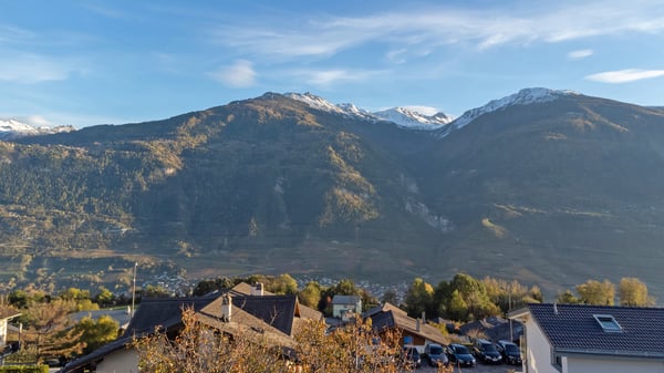 A VENDRE VILLA CONTEMPORAINE 1.5 PCES A CRANS-MONTANA 3