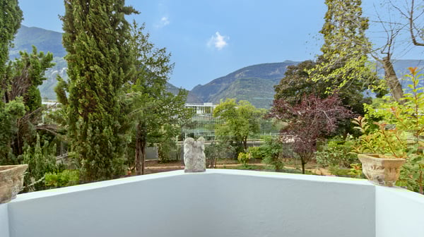 HABITATION DE MAITRE EXCEPTIONNEL 1.5 PCES PLEIN COEUR DE SIERRE 13