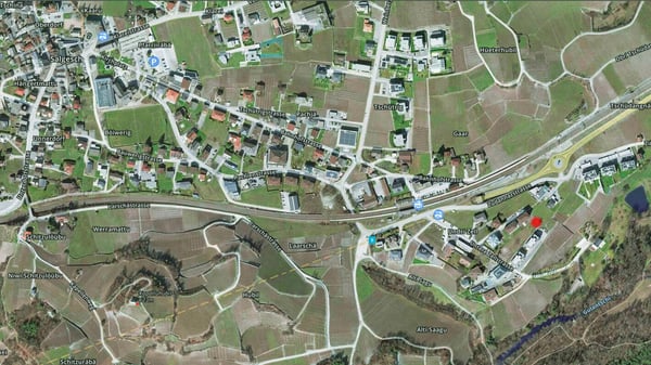 SUPERBE ATTIQUE 1.5 PCES A SALQUENEN - SIERRE 4