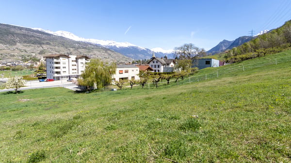 A VENDRE VILLA INDEPENDANTE 5.5 PCES A GRONE 3
