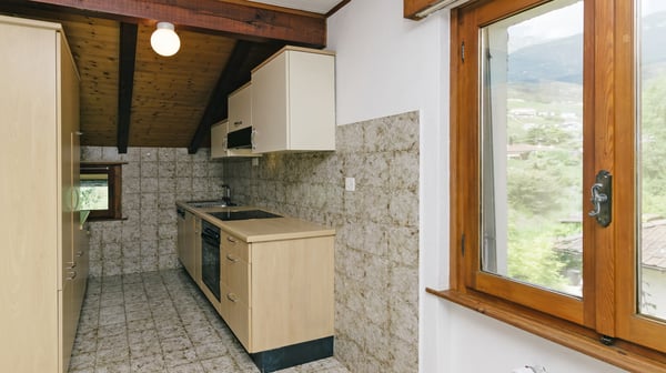 IMMEUBLE DE TROIS APPARTEMENTS A VEYRAS 9
