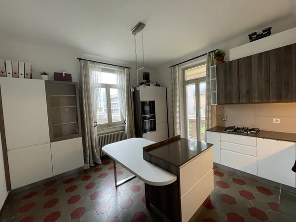 Casa bifamiliare stile LIBERTY a Balerna Rif.: 0393 10