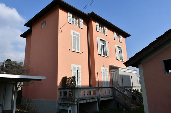 Casa bifamiliare stile LIBERTY a Balerna Rif.: 0393 2