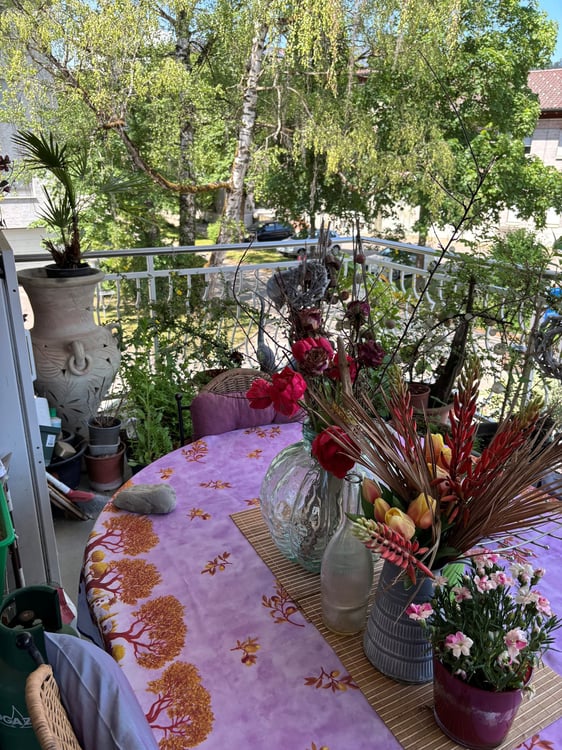 Wohn- und Geschäftshaus (Bistro im Parterre) Rüegsauschachen 13