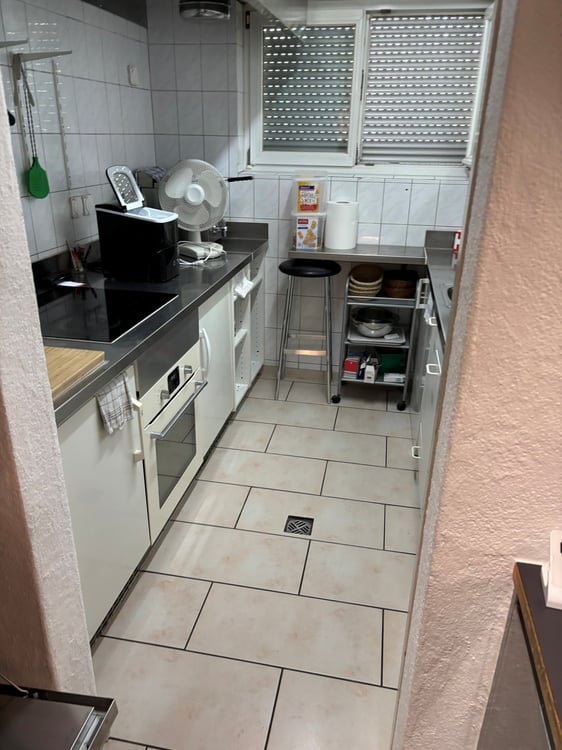 Wohn- und Geschäftshaus (Bistro im Parterre) Rüegsauschachen 8
