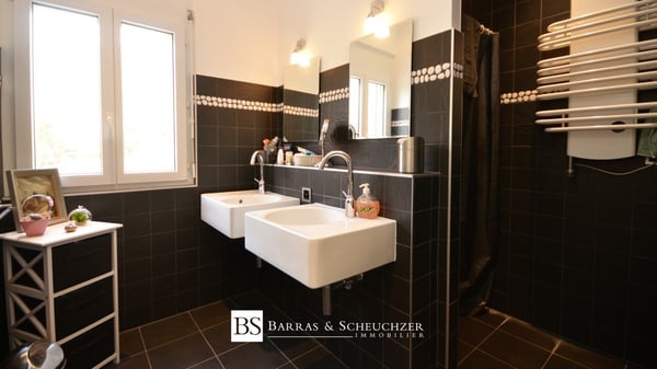 Superbe villa moderne de 1 pièces avec espace wellness 13