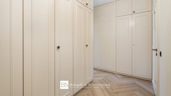 Haut standing | Rénové 2025 | Vue châteaux | 2.5 p. + 2.5 p. 13