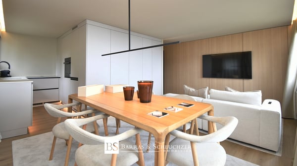 Luxueux 1.5 pièces entièrement rénové et meublé 5