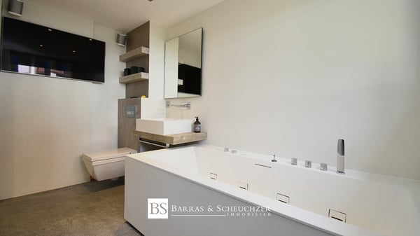 Appartement de prestige rénové, à proximité du golf 9