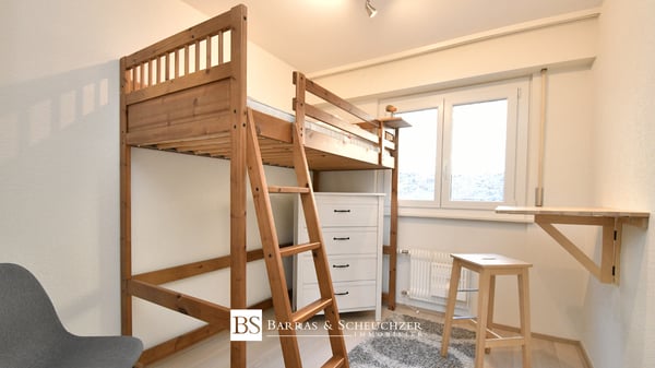 Charmant 1.5 pièces rénové en plein centre avec vue 9