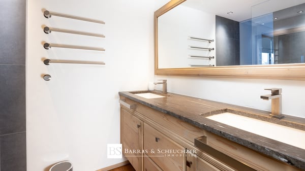 Duplex d'exception de 230m2 à Plans-Mayens 10