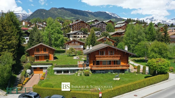 Domaine à proximité du golf composé de 4 parcelles et 2 chalets 5