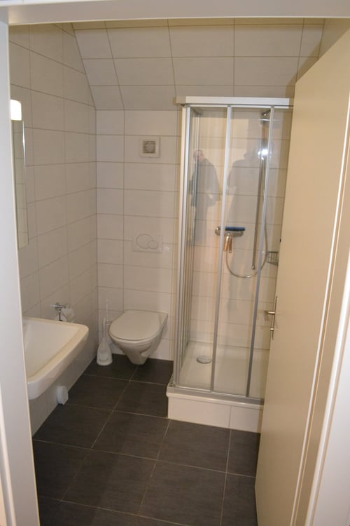 Möblierte, sanierte Einzelzimmer zu vermieten 5