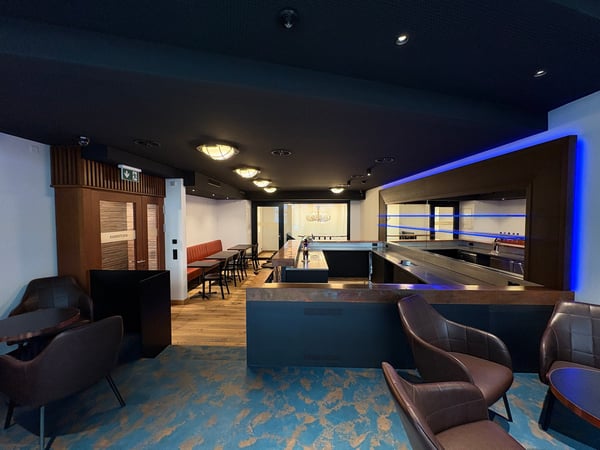 Neue wunderschön eingerichtete Bar mit Multifunktionsraum im Zentrum von Altdorf 5