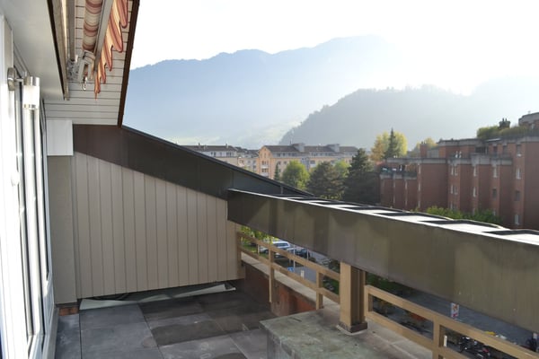 2-Zimmer-Dachwohnung mit Seesicht in Stansstad zu vermieten 9