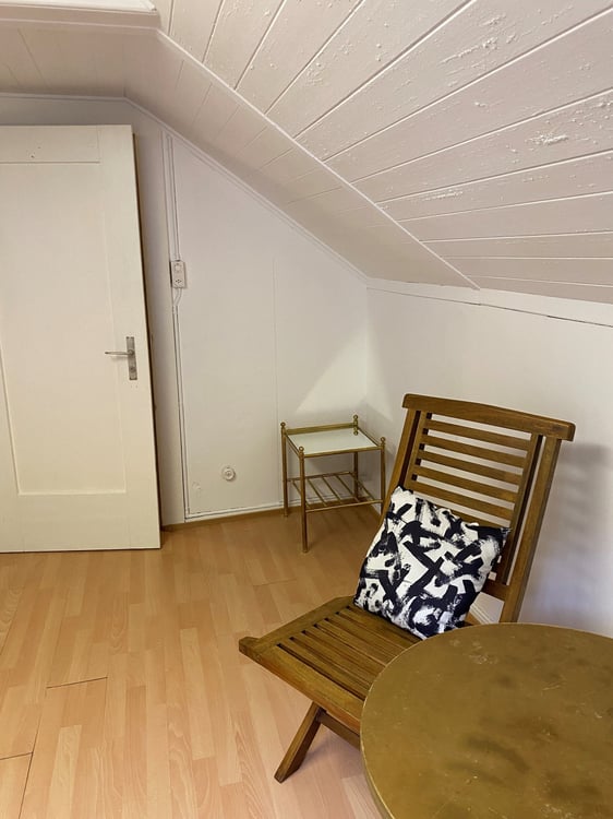 Ab Juli günstiges, einfaches Zimmer im Zentrum von Altdorf zu vermieten 3
