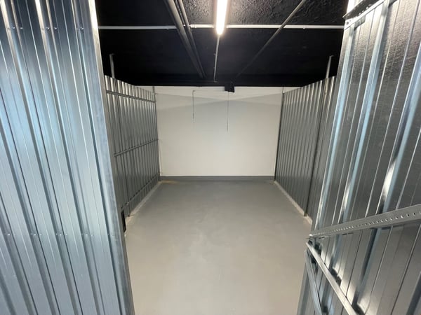 Handwerkermagazin/Lager in zentraler Lage in Hergiswil zu vermieten 1
