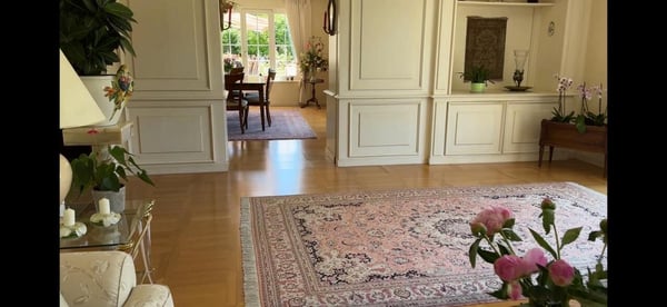 40 min. from Geneva. In a prestigious place Master house for sale above Lausanne. a beautiful garden 5