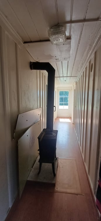 Ferme à grand potentiel. Pour famille ou investisseur. 4700 m2 10